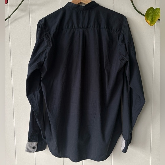Emporio Armani Navy Casual Button Down Shirt | Medium - Picture 4 of 7